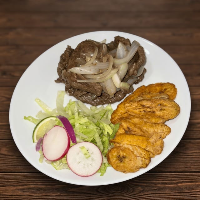 Bistec Encebollado.